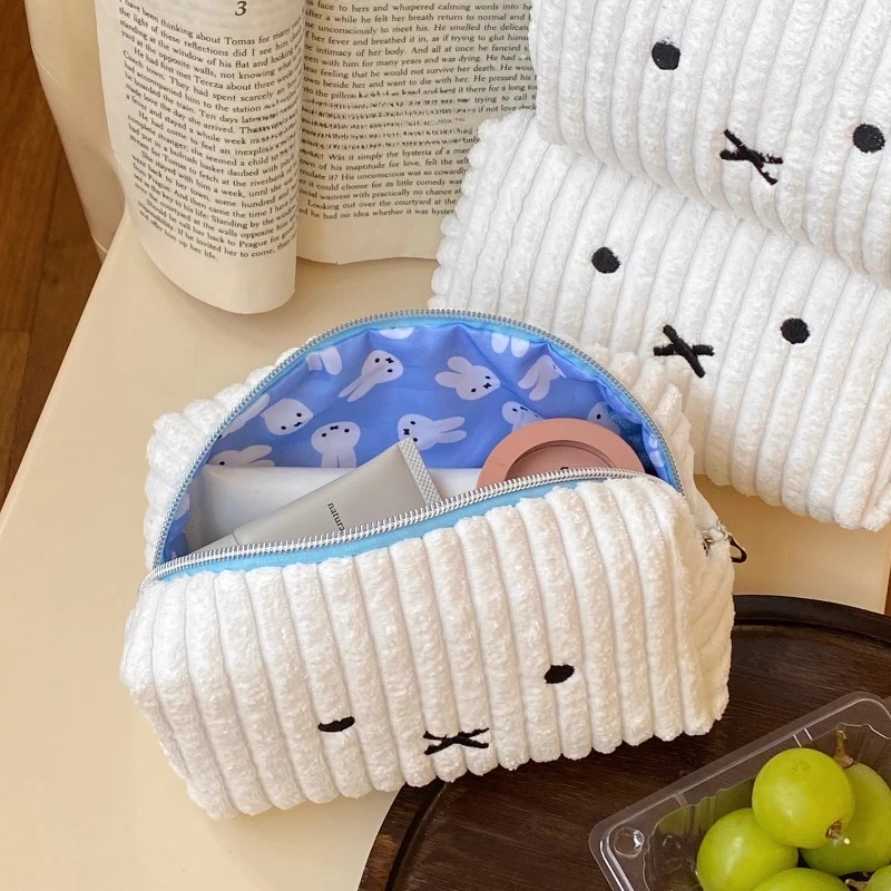 Косметичка Miffy с мультяшным кроликом, большая вместительная сумка для канцелярии, минималистичный пенал для студентов, подарок
Косметичка Miffy с мультяшным кроликом, большая вместительная сумка для канцелярии, минималистичный пенал для студентов, подарок