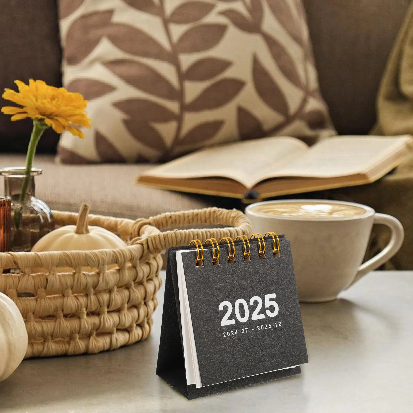 Desk Calendar Ornaments Small Daily Desktop Small-sized Home Paper Calendars Office
Desk Calendar Ornaments Small Daily Desktop Small-sized Home Paper Calendars Office