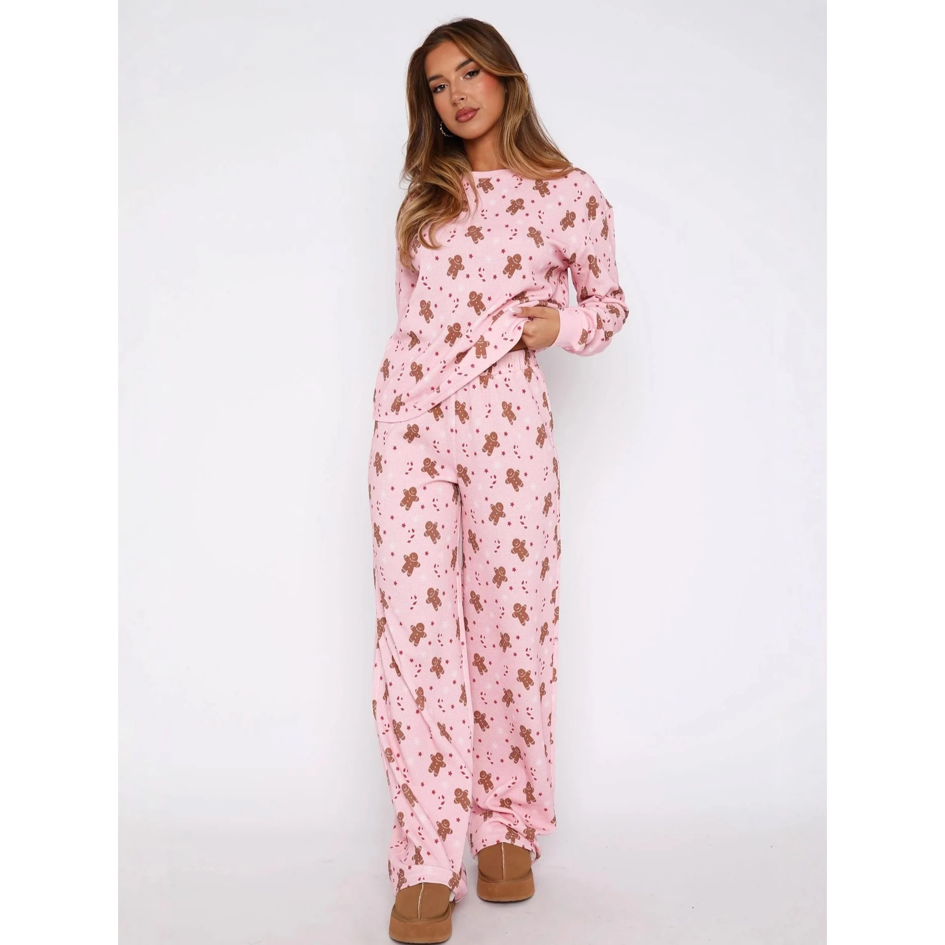 Autumn Winter 2025 Women's Christmas Print Sleepwear Set Long Sleeve Long Pants Home Clothes Two-Piece Set Comfortable Polyester
Autumn Winter 2025 Women's Christmas Print Sleepwear Set Long Sleeve Long Pants Home Clothes Two-Piece Set Comfortable Polyester