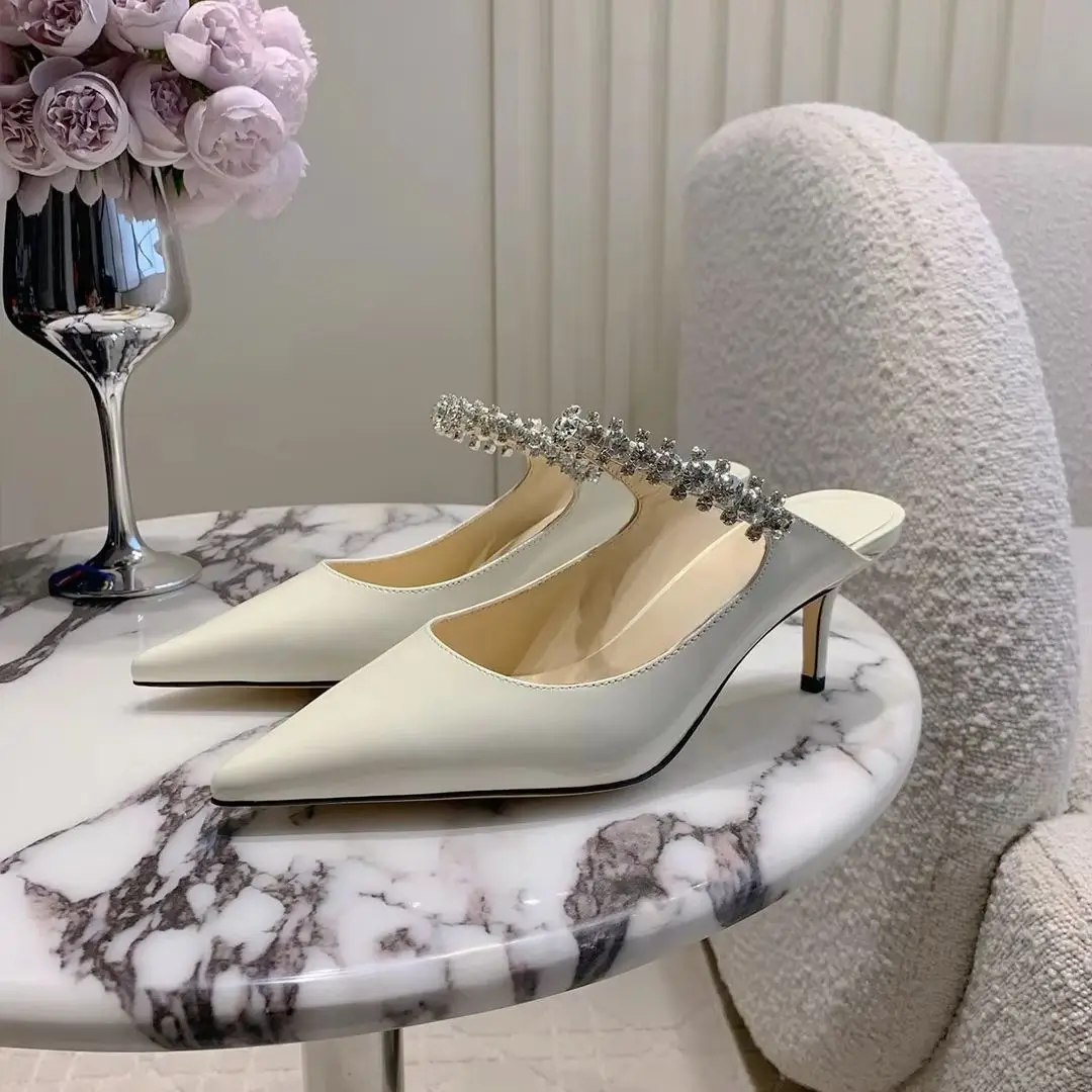 Women's black high heels, pointed toe, fashionable slip on design, comfortable daily and formal shoes, sizes 35-42
Women's black high heels, pointed toe, fashionable slip on design, comfortable daily and formal shoes, sizes 35-42