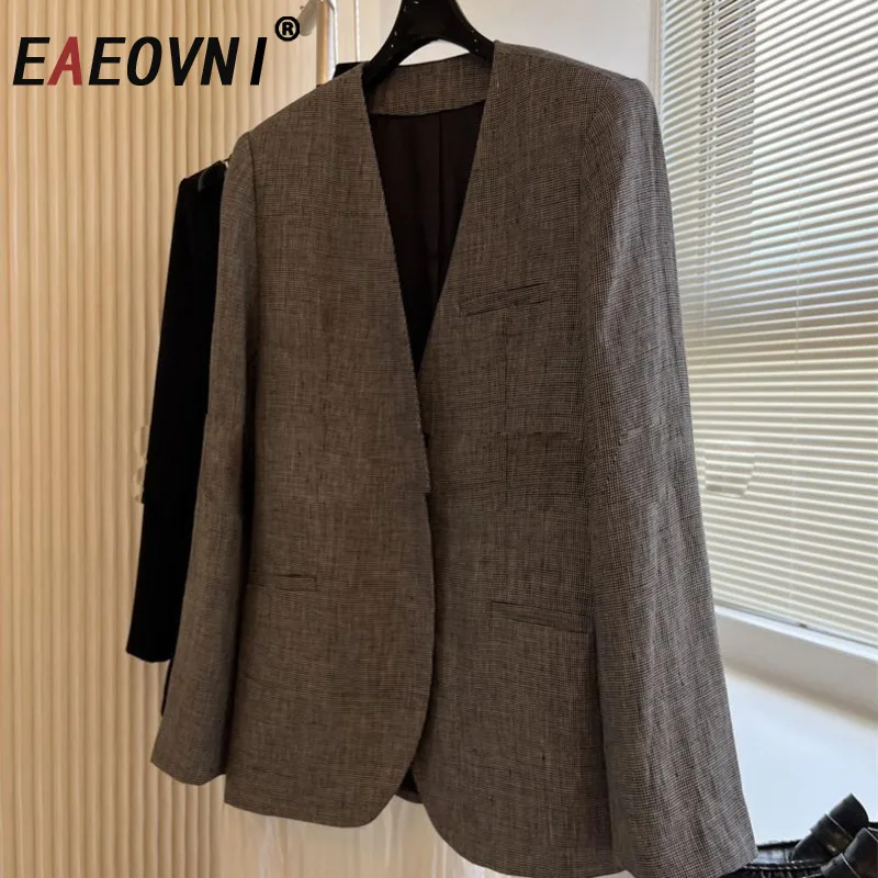 EAEOVNI Luxury Grid Pattern Women's Blazer V Neck Long Sleeve Office Lady Outerwear Jacket Fashion 2025 New Clothing 1A926
EAEOVNI Luxury Grid Pattern Women's Blazer V Neck Long Sleeve Office Lady Outerwear Jacket Fashion 2025 New Clothing 1A926