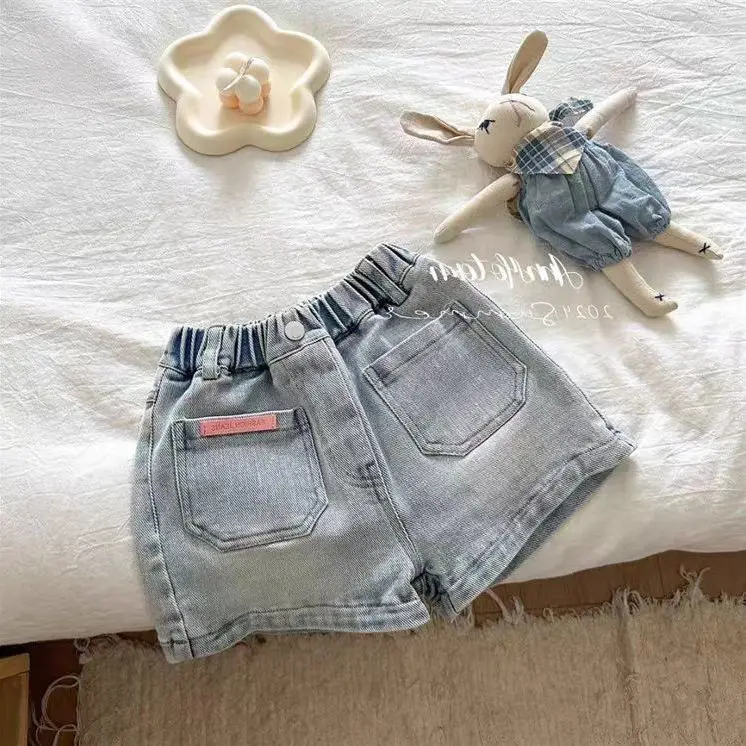 New Children Stylish Lace Jeans Baby Versatile Bow Casual Shorts Girls Sweet Denim Shorts 2025 Summer
New Children Stylish Lace Jeans Baby Versatile Bow Casual Shorts Girls Sweet Denim Shorts 2025 Summer