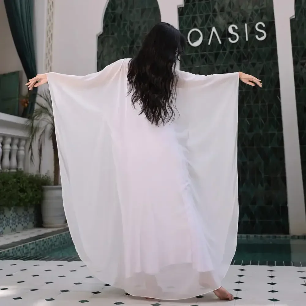 2021 Traditional Khaleeji Thobe Dress White/Gold Belly Dance Clothes Kaftan Dresses Rhinestone Beads Competition Khaleegy Gown
2021 Traditional Khaleeji Thobe Dress White/Gold Belly Dance Clothes Kaftan Dresses Rhinestone Beads Competition Khaleegy Gown