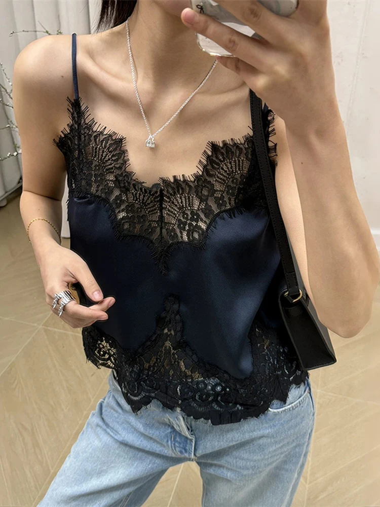 Summer 2026 Lace Trim Eyelash Satin Strap Women's Tank Top Light Maturity Sexy Fine Strap Lace Polyester Fiber Outerwear
Summer 2026 Lace Trim Eyelash Satin Strap Women's Tank Top Light Maturity Sexy Fine Strap Lace Polyester Fiber Outerwear