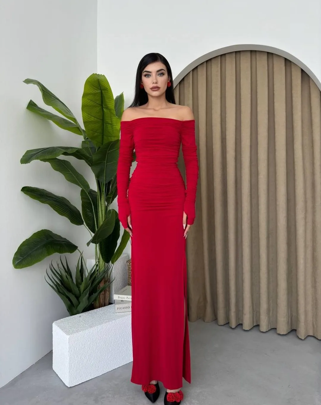 Customized Jersey Straight Off the Shoulder Evening Dress Boat Neck Floor Length Side Slit Red Long Sleeves Vestidos de fiesta
Customized Jersey Straight Off the Shoulder Evening Dress Boat Neck Floor Length Side Slit Red Long Sleeves Vestidos de fiesta