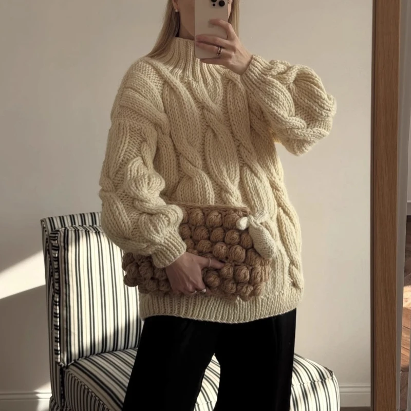 Women's Fashion Simple Long Sleeve Twist Knitted Top
Women's Fashion Simple Long Sleeve Twist Knitted Top