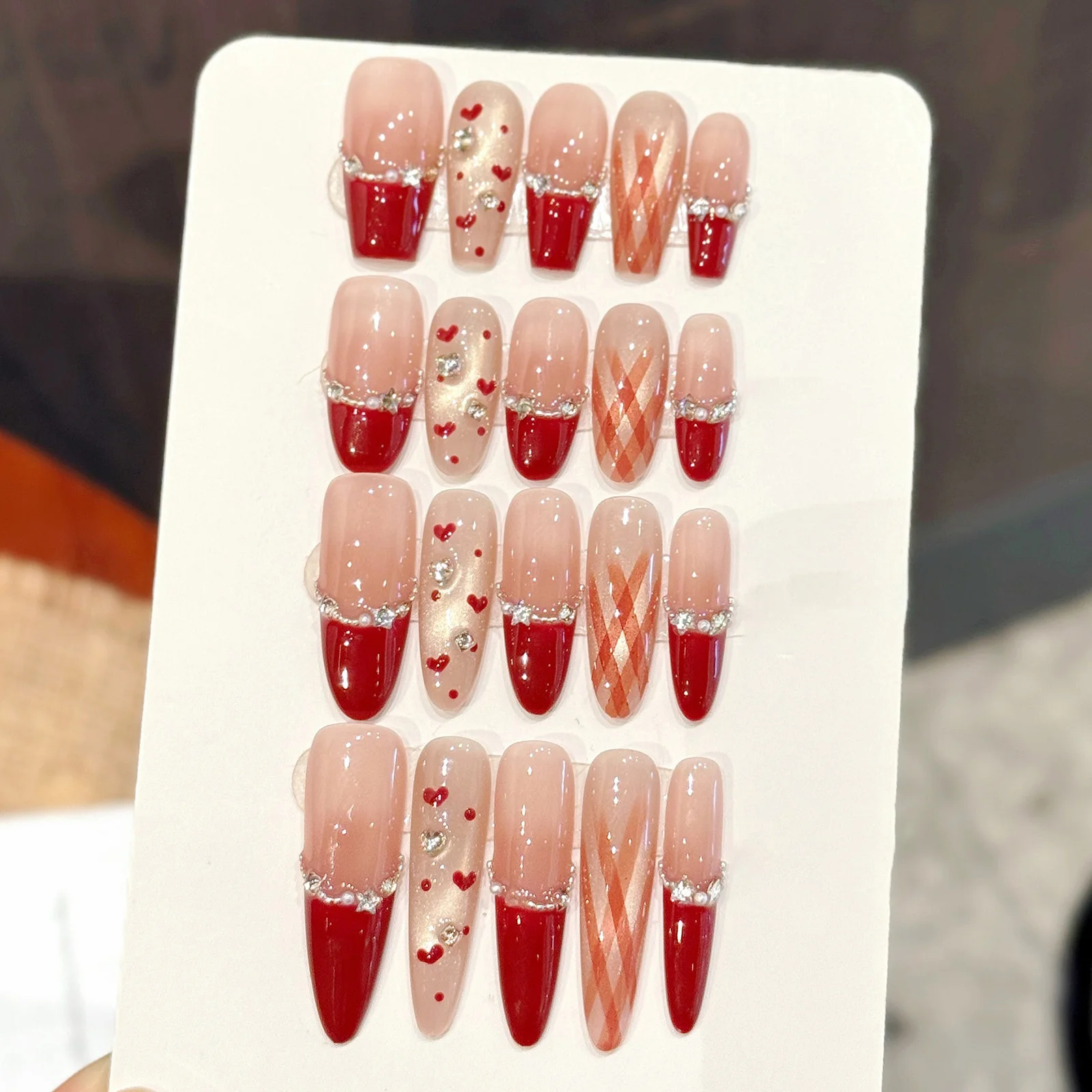 10pcs Valentine's Day False Nails Red French Tip Heart Rhinestone Fake Nails Handmade Press On Nails For Party Wedding Manicure
10pcs Valentine's Day False Nails Red French Tip Heart Rhinestone Fake Nails Handmade Press On Nails For Party Wedding Manicure