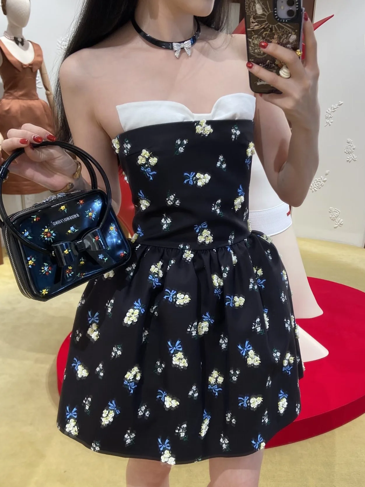 Fashionable Casual Knot Tube Top Short Dress Shushuto Knitted Thin Summer Dress from Shanghai China Ladies' Dress
Fashionable Casual Knot Tube Top Short Dress Shushuto Knitted Thin Summer Dress from Shanghai China Ladies' Dress