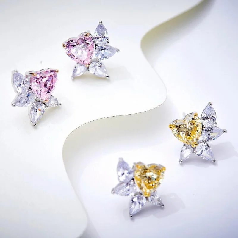 Designer Collection Style Stud Earrings Women Lady Inlay Heart Pink Yellow Cubic Zircon Plated Gold High-end Jewelry
Designer Collection Style Stud Earrings Women Lady Inlay Heart Pink Yellow Cubic Zircon Plated Gold High-end Jewelry