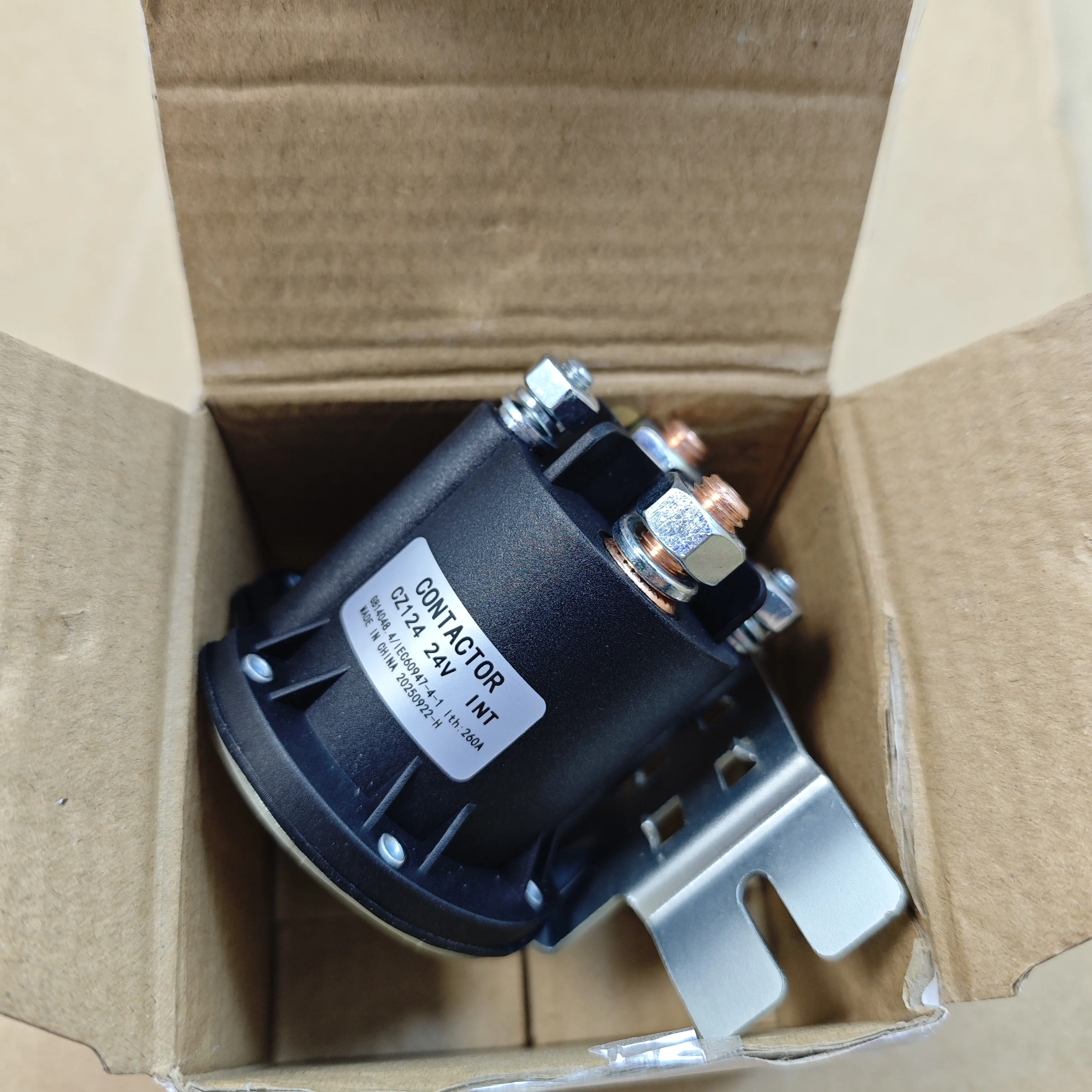 Diesel machinery engine parts, forklift parts DK0324M lift contactor 24V relay
Diesel machinery engine parts, forklift parts DK0324M lift contactor 24V relay