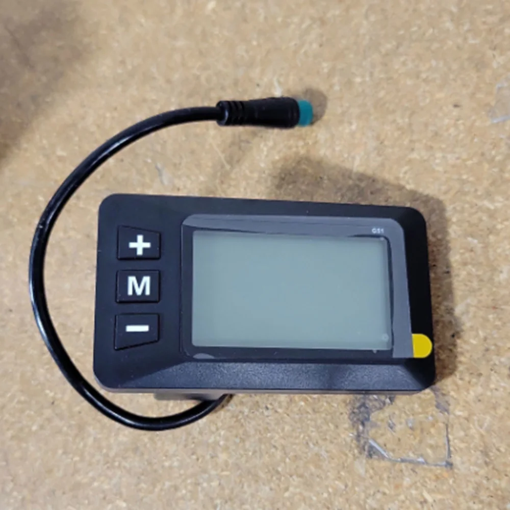 Дисплей LCD для электровелосипеда, панель управления скоростью G51, 5-контактный водонепроницаемый разъем, 36В 48В, подходит для горных и электрических велосипедов
Дисплей LCD для электровелосипеда, панель управления скоростью G51, 5-контактный водонепроницаемый разъем, 36В 48В, подходит для горных и электрических велосипедов