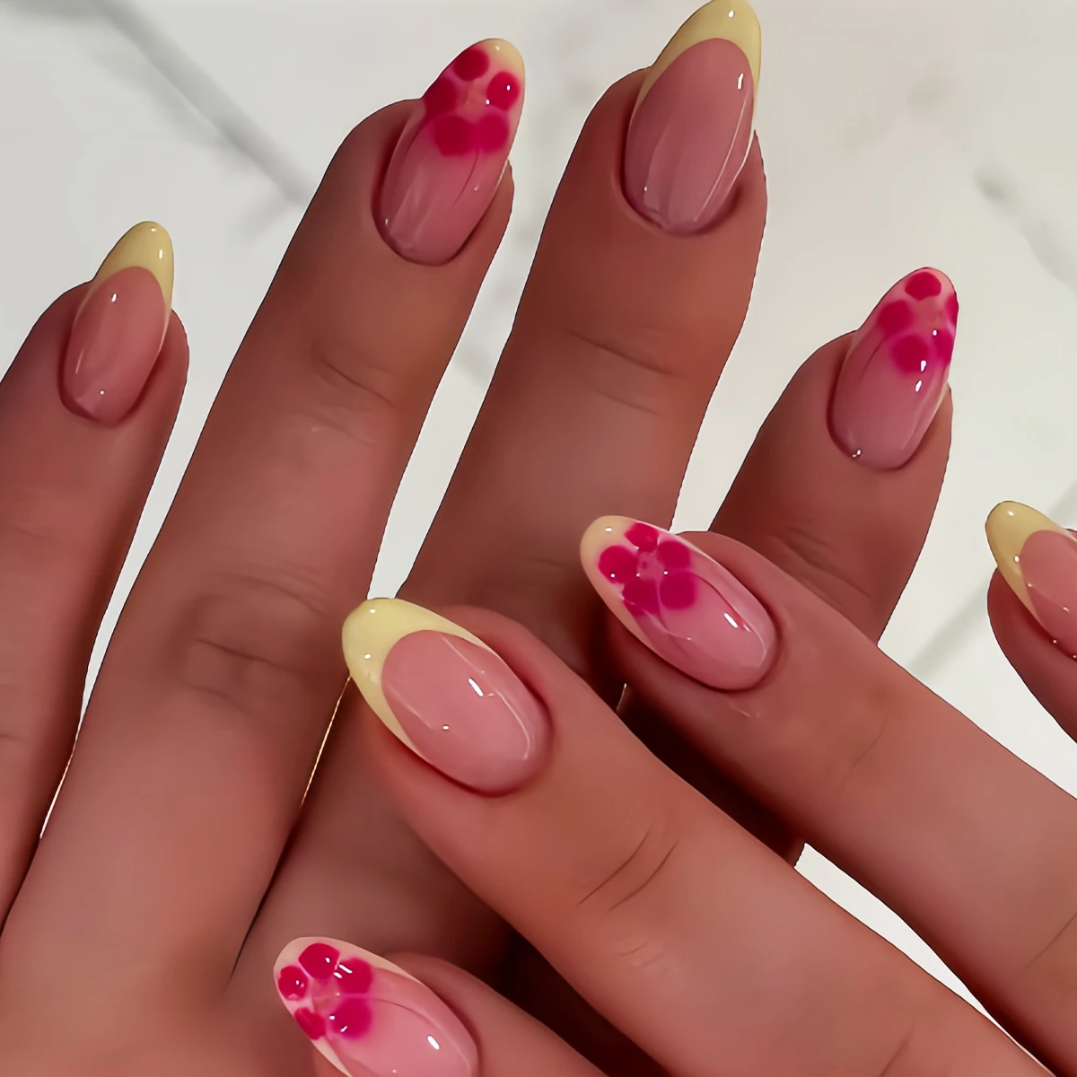 24Pcs Almond-Shaped Nails, Simple and Stylish, Goose Yellow French-Style Fake Nails with Five-Petal Flower Design for Spring and Summer, Suitable for Women for Dating and Daily Wear, Mother's Day Gift, Removable Press-On Nail Set with Jelly Adhesive and F
24Pcs Almond-Shaped Nails, Simple and Stylish, Goose Yellow French-Style Fake Nails with Five-Petal Flower Design for Spring and Summer, Suitable for Women for Dating and Daily Wear, Mother's Day Gift, Removable Press-On Nail Set with Jelly Adhesive and F