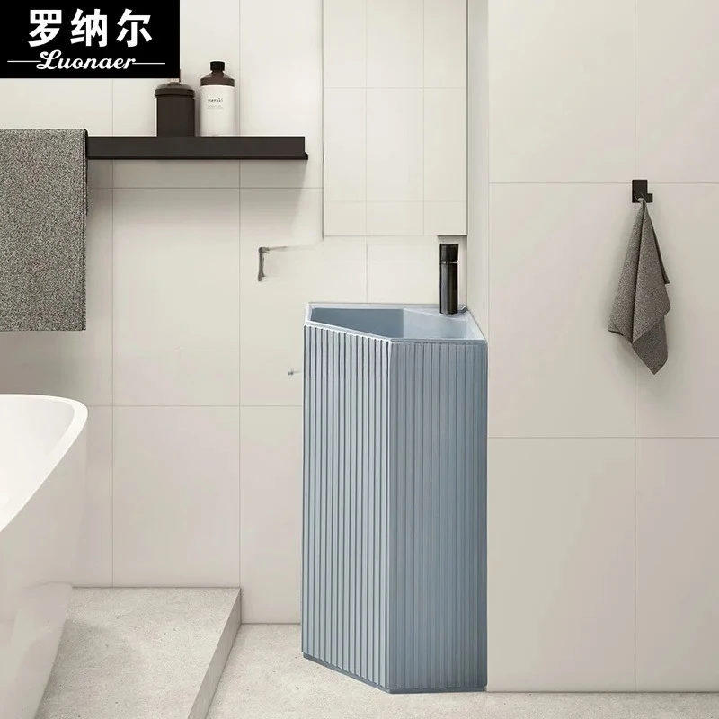a1 wind wall turn corner face wash table integrated floor wash basin triangular column basin
a1 wind wall turn corner face wash table integrated floor wash basin triangular column basin