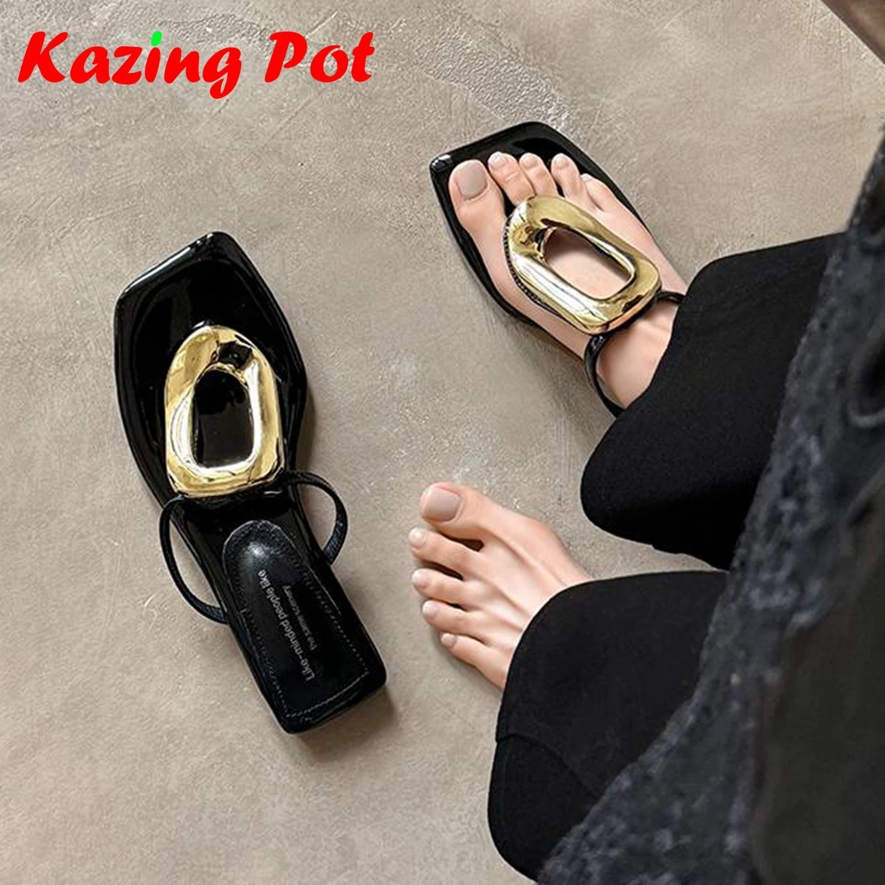 Krazing Pot Джинсовые сабо из коровьей кожи с открытым носком на высоком каблуке Элегантная летняя обувь с круглой металлической пряжкой Роскошные современные женские сандалии для свиданий
Krazing Pot Джинсовые сабо из коровьей кожи с открытым носком на высоком каблуке Элегантная летняя обувь с круглой металлической пряжкой Роскошные современные женские сандалии для свиданий
