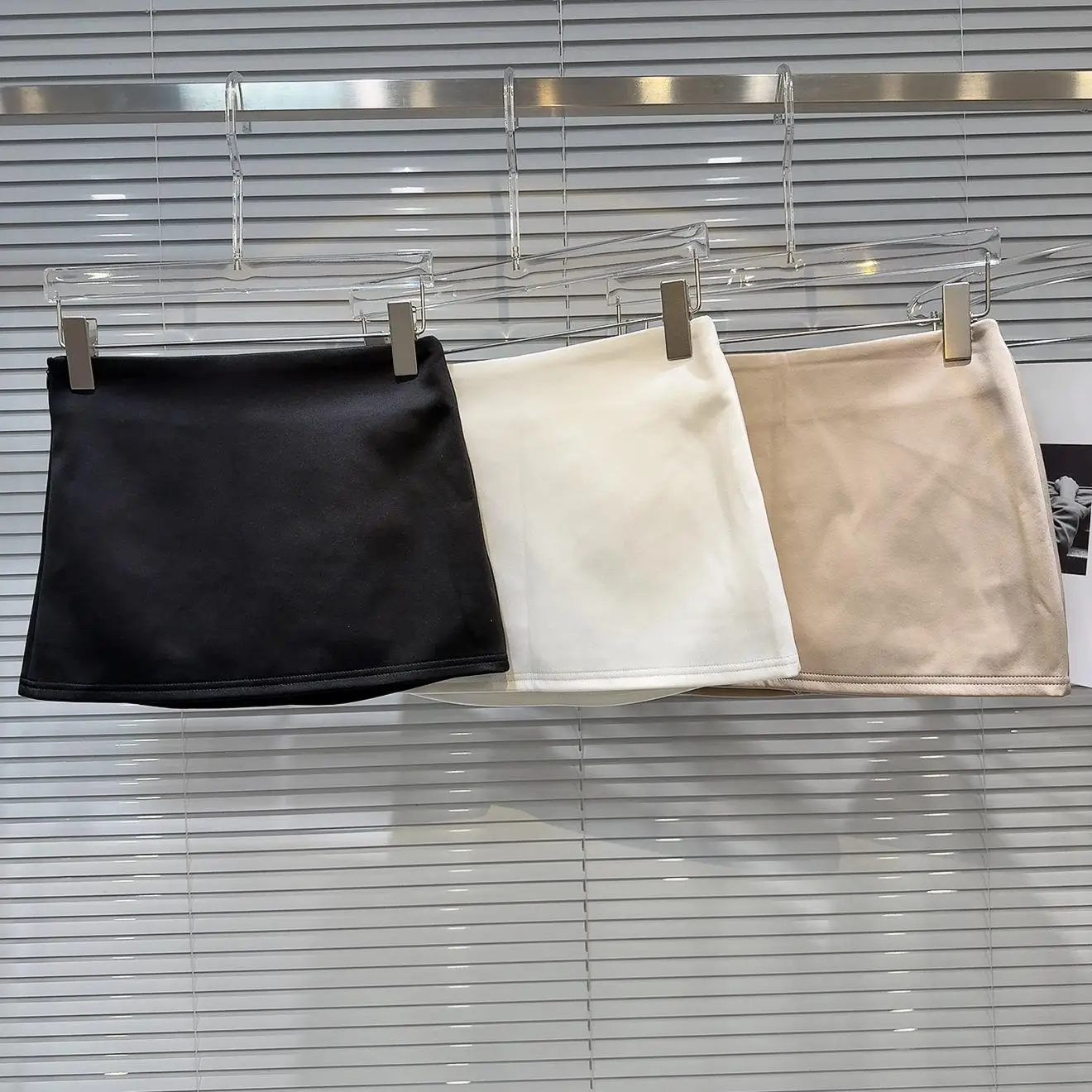 Trendy Pure Color Satin ort Skirt Bodycon Midi Skirt Simple Design Ladylike Sle Women's Faion Spring Summer Autumn
Trendy Pure Color Satin ort Skirt Bodycon Midi Skirt Simple Design Ladylike Sle Women's Faion Spring Summer Autumn