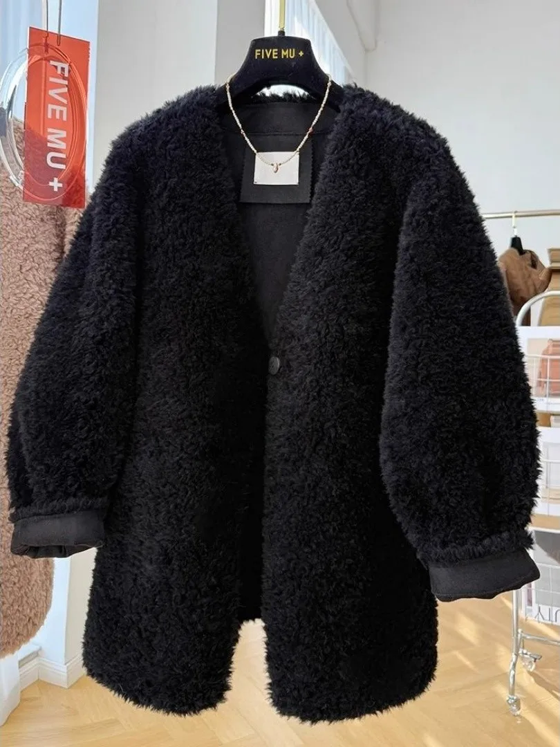 Extra Large Size 300 Pounds Black V-Neck Lamb Fur Jacket Men Women Autumn Winter Loose Fashionable Versatile Top
Extra Large Size 300 Pounds Black V-Neck Lamb Fur Jacket Men Women Autumn Winter Loose Fashionable Versatile Top