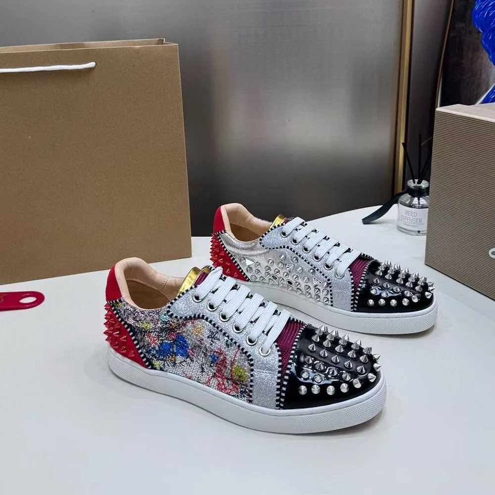 Новые модели 2026: роскошные кроссовки CL с красной подошвой, мужские кроссовки с заклепками, модные кроссовки для внешней торговли, 3D-печать, стразы, повседневные кроссовки для женщин
Новые модели 2026: роскошные кроссовки CL с красной подошвой, мужские кроссовки с заклепками, модные кроссовки для внешней торговли, 3D-печать, стразы, повседневные кроссовки для женщин
