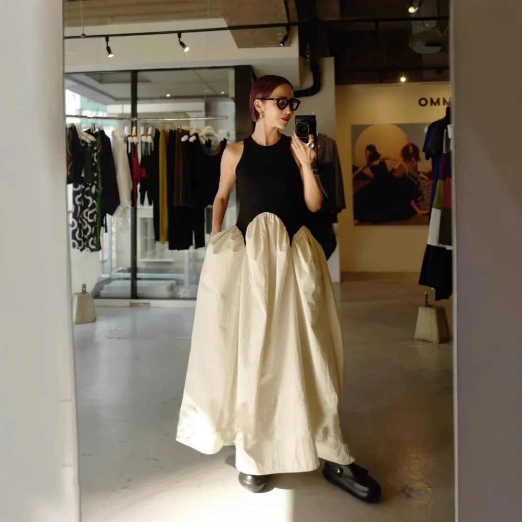 Gagarich 2025 Summer Japanese Women Contrasting Color Splicing Slimming High Waisted A-line Elegant Vest Long Dress
Gagarich 2025 Summer Japanese Women Contrasting Color Splicing Slimming High Waisted A-line Elegant Vest Long Dress