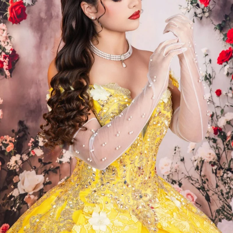 Yellow Quinceanera Dress off-shoulder Glitter 3D Flower Crystal Pearl Decal Lace Long tail vestidos de 15 Quinceanera Customiz
Yellow Quinceanera Dress off-shoulder Glitter 3D Flower Crystal Pearl Decal Lace Long tail vestidos de 15 Quinceanera Customiz