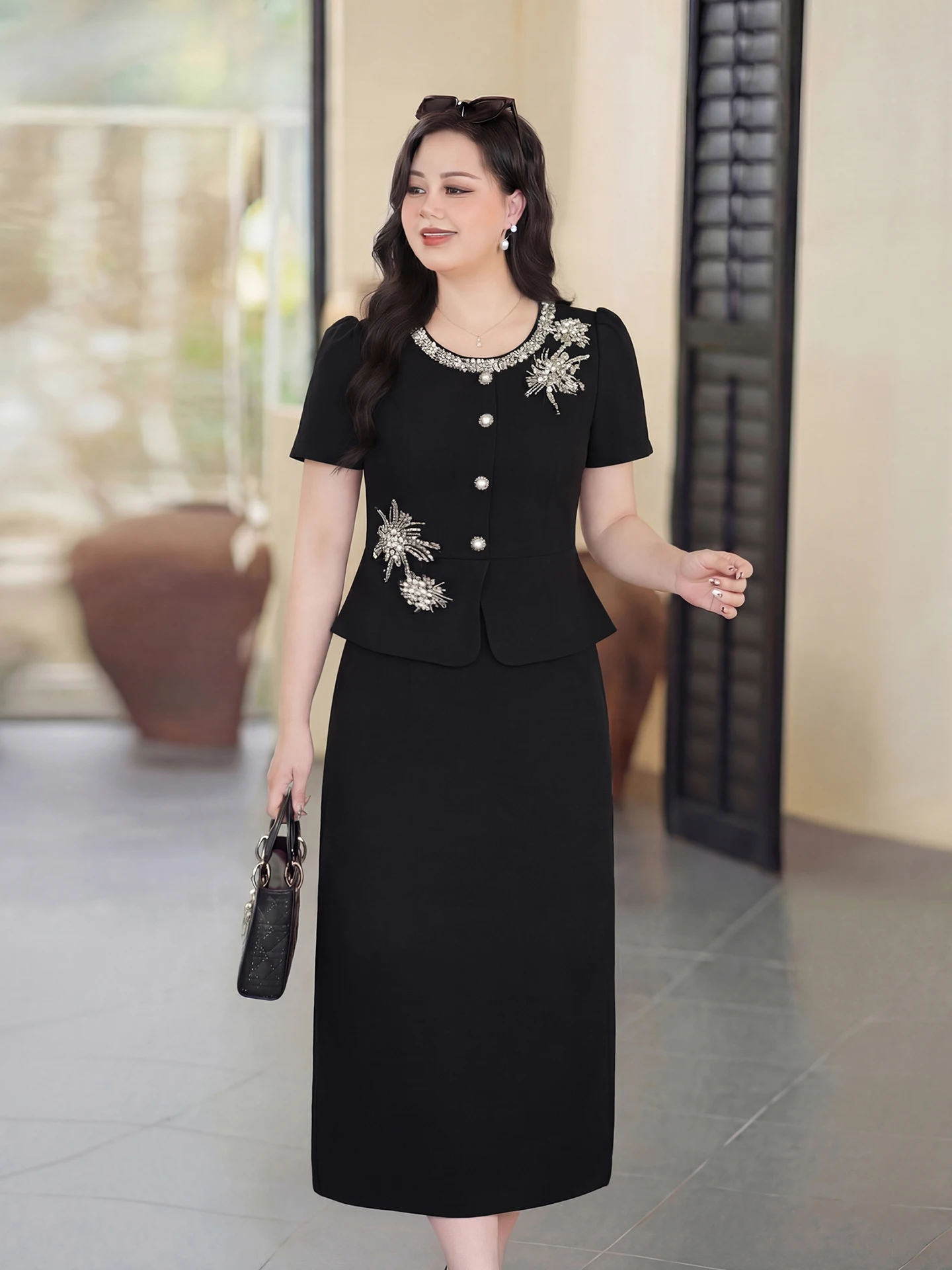 Elegant plus Size Davey Dress Glittering Heavy Embellishment Summer Midi Dress for Important Occasions Work Interviews Parties
Elegant plus Size Davey Dress Glittering Heavy Embellishment Summer Midi Dress for Important Occasions Work Interviews Parties