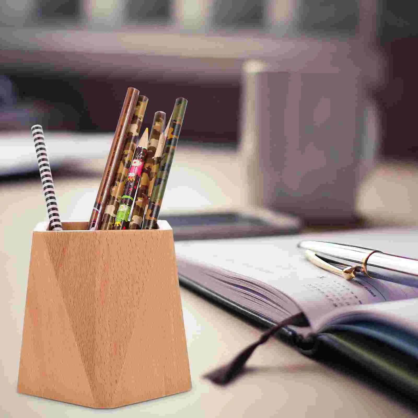 1Pc Decorative Pen Holder Chic Pencil Bucket Pen Stationery Storage Container Creative Pen Pot Pen Storage Bucket
1Pc Decorative Pen Holder Chic Pencil Bucket Pen Stationery Storage Container Creative Pen Pot Pen Storage Bucket