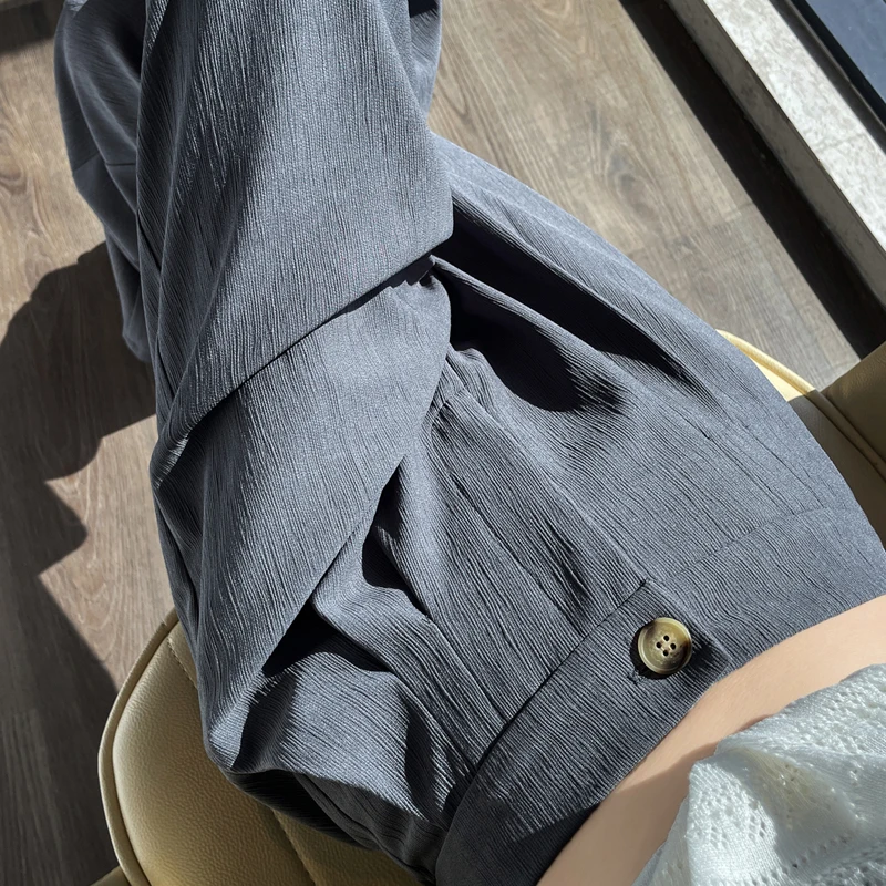 Summer 2026 High Waist Slim Fit Ice Silk Cool Pants Thin Wide Leg Casual Trousers for Women Comfortable Breathable Polyester
Summer 2026 High Waist Slim Fit Ice Silk Cool Pants Thin Wide Leg Casual Trousers for Women Comfortable Breathable Polyester