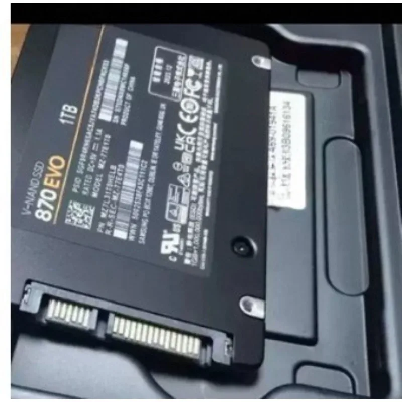 870 EVO Твердотельный накопитель 1 ТБ для ноутбука, настольного ПК, 2,5-дюймовый интерфейс SATA SSD
870 EVO Твердотельный накопитель 1 ТБ для ноутбука, настольного ПК, 2,5-дюймовый интерфейс SATA SSD