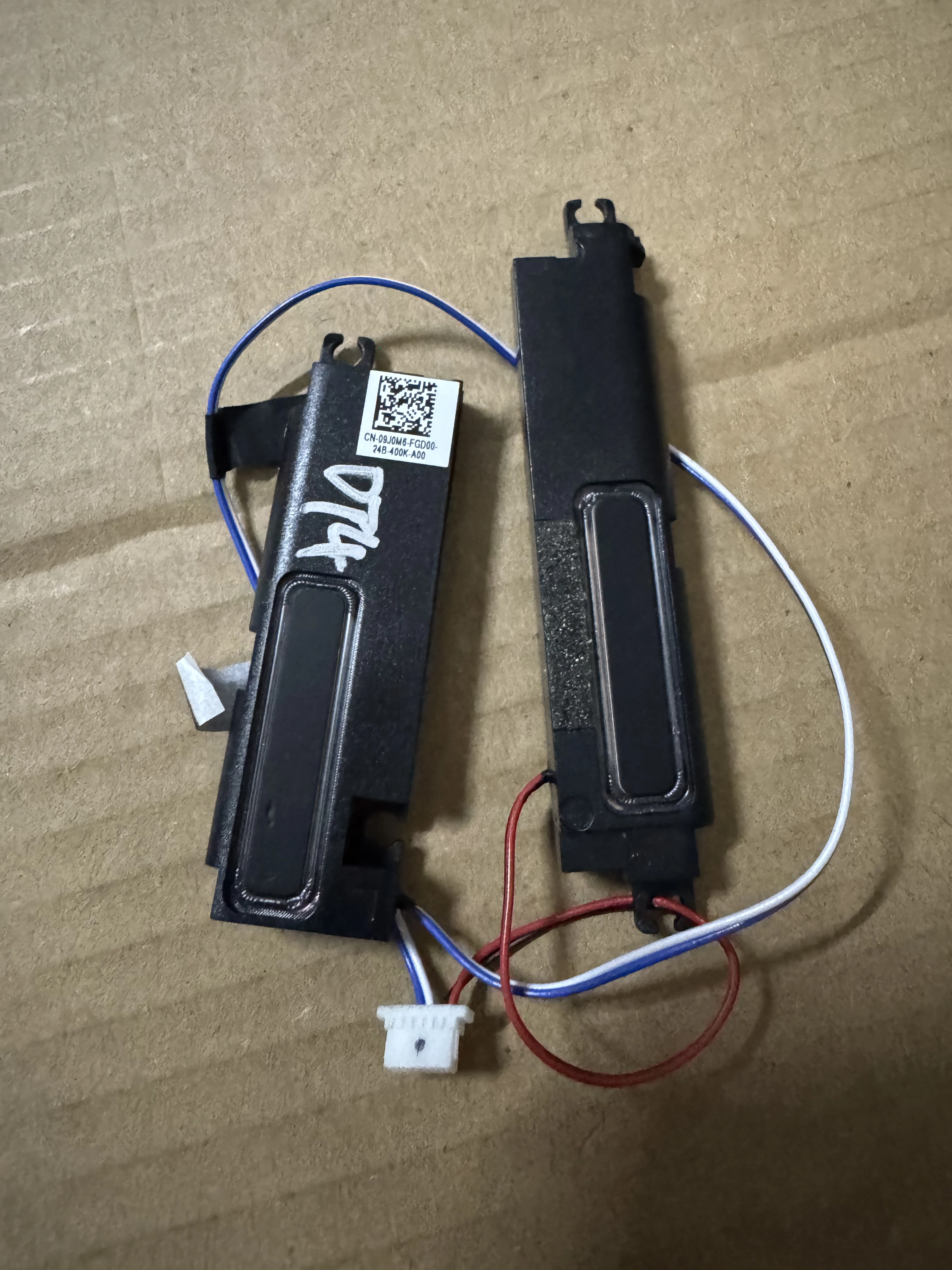 NEW For Dell Inspiron 14 Plus 7420 7425 Speaker 09J0M6
NEW For Dell Inspiron 14 Plus 7420 7425 Speaker 09J0M6