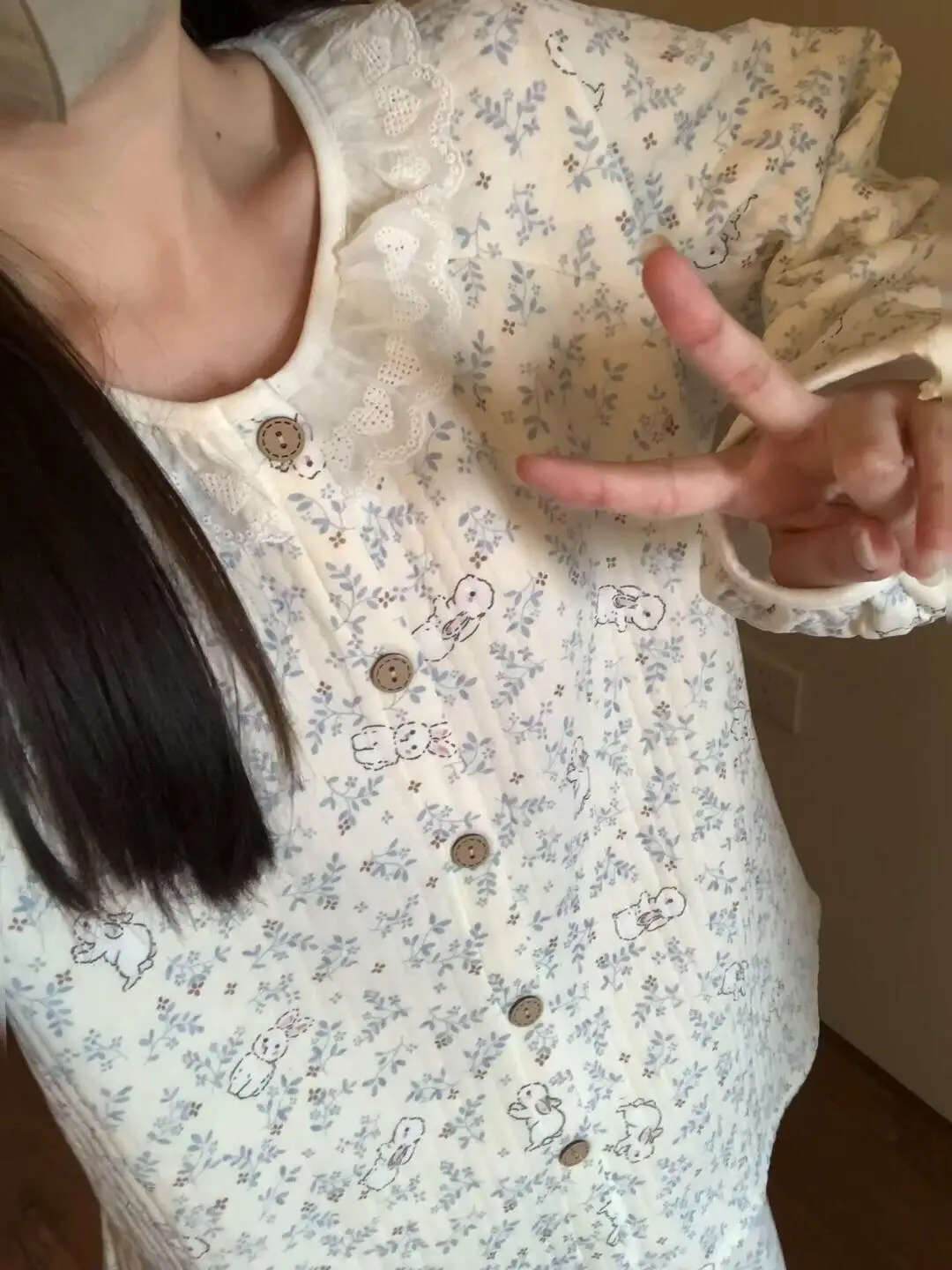 Cute Rabbit Print Air Layer Cotton Sleepwear Set Women's Loose Home Clothes Thermal Autumn Winter New Arrival Comfortable Paj...
Cute Rabbit Print Air Layer Cotton Sleepwear Set Women's Loose Home Clothes Thermal Autumn Winter New Arrival Comfortable Paj...