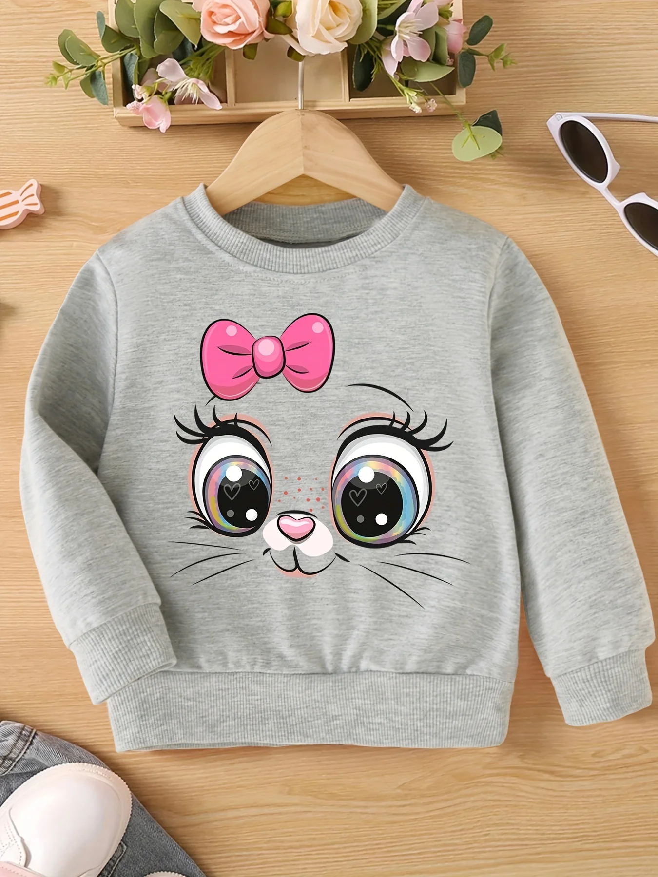 Hearts Short Sleeve Sweatshirt Girl Cute Smiling Face with Bow Pink Round Neck Sweater for unisex Casual All-Season Outerwear
Hearts Short Sleeve Sweatshirt Girl Cute Smiling Face with Bow Pink Round Neck Sweater for unisex Casual All-Season Outerwear