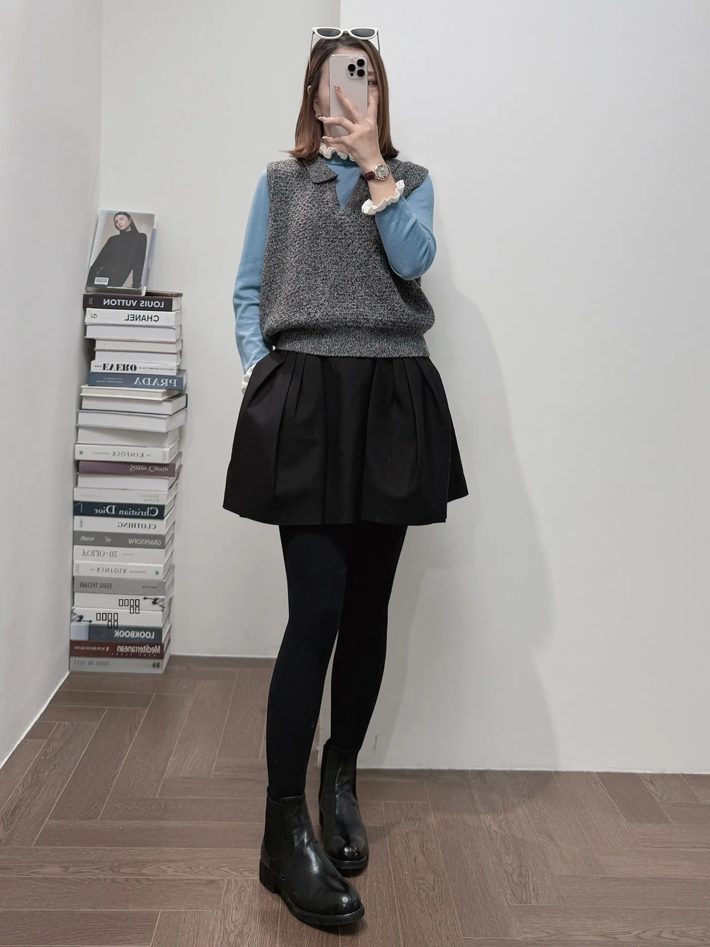 Ультрауниверсальный шерстяной жилет с воротником из 100% шерсти, теплый, для ношения под одеждой, для повседневной носки, однотонный, стандартной длины, без пуговиц
Ультрауниверсальный шерстяной жилет с воротником из 100% шерсти, теплый, для ношения под одеждой, для повседневной носки, однотонный, стандартной длины, без пуговиц