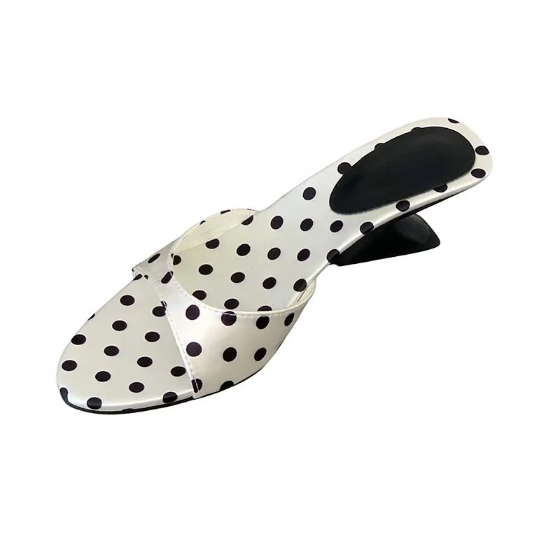 Woman White Sandals Summer Polka Dots Wedge Heels Slippers Black Ladies Shoes 2026 Trend Strange Heels Sandals Casual Shoes
Woman White Sandals Summer Polka Dots Wedge Heels Slippers Black Ladies Shoes 2026 Trend Strange Heels Sandals Casual Shoes