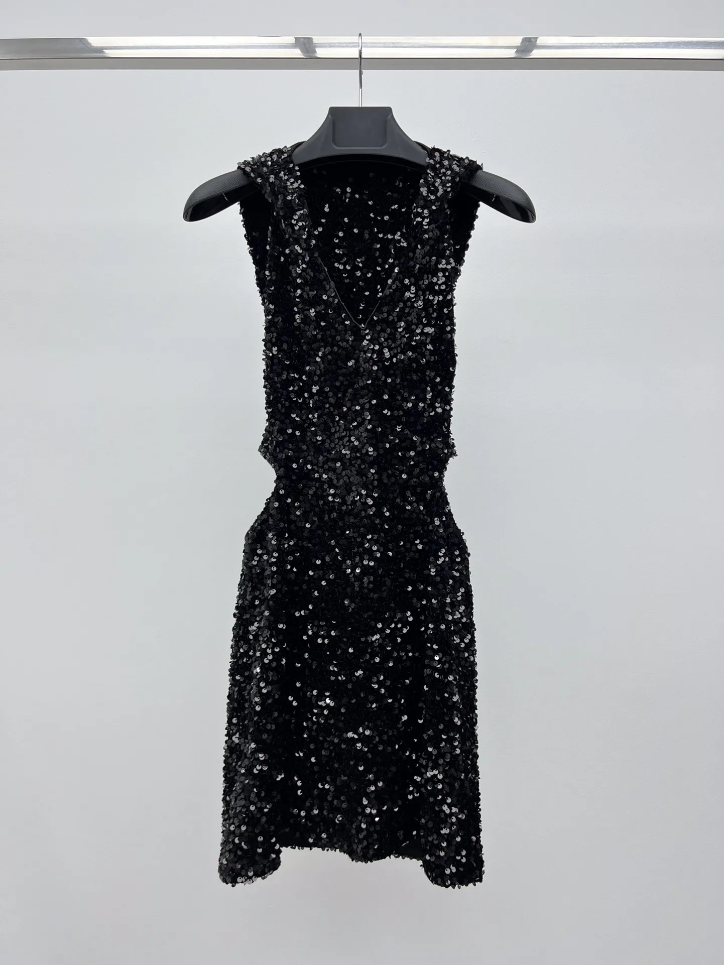 2024 Women's Clothing V-neck hooded sequined sleeveless dress Spring Summer New 400
2024 Women's Clothing V-neck hooded sequined sleeveless dress Spring Summer New 400