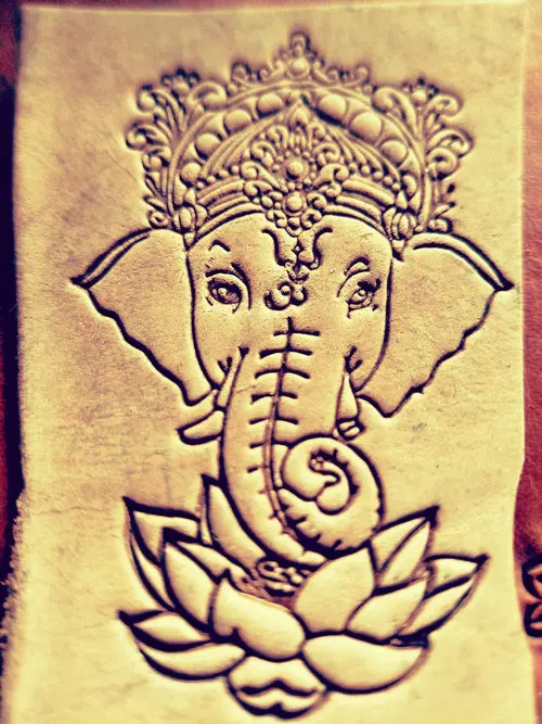 Embossing mold leather working tools carving punches stamp craft with leather carving tools | elephant god pattern
Embossing mold leather working tools carving punches stamp craft with leather carving tools | elephant god pattern