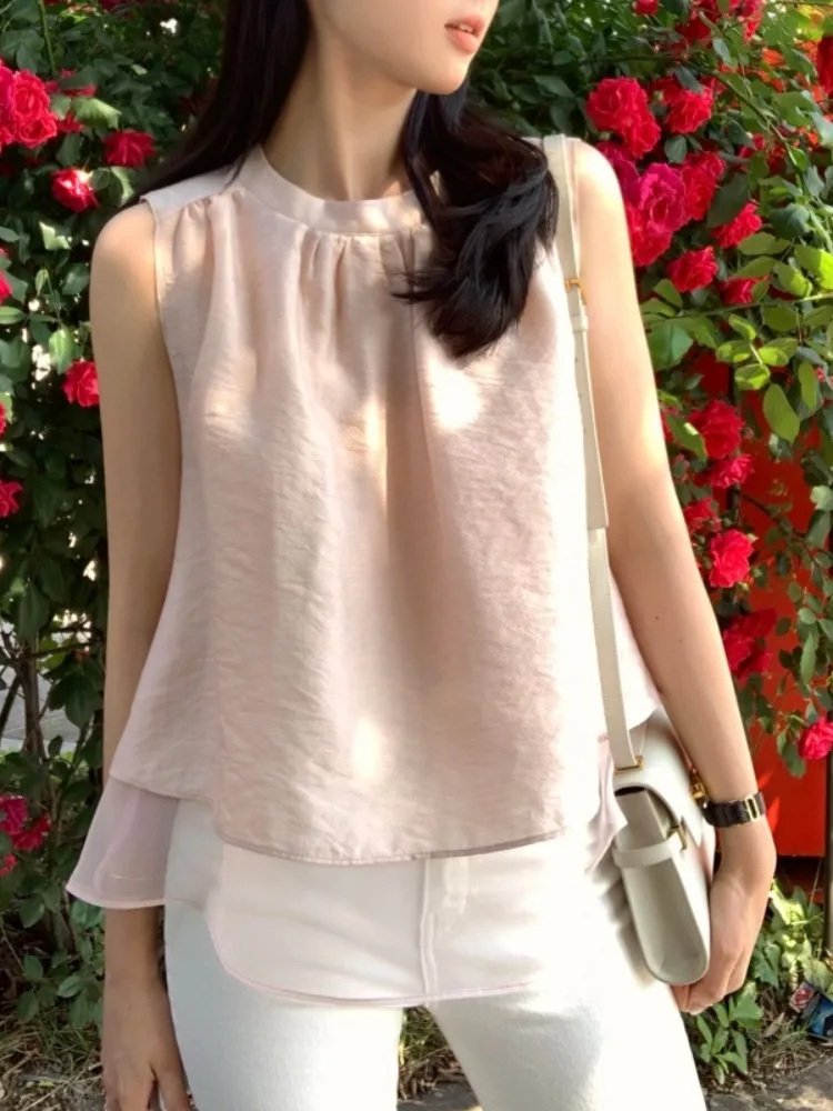 Elegant Slimming Two-Tone Sleeveless Shirt Women's Fashionable Top Breathable Skin-Friendly Korean Style Inner Wear
Elegant Slimming Two-Tone Sleeveless Shirt Women's Fashionable Top Breathable Skin-Friendly Korean Style Inner Wear