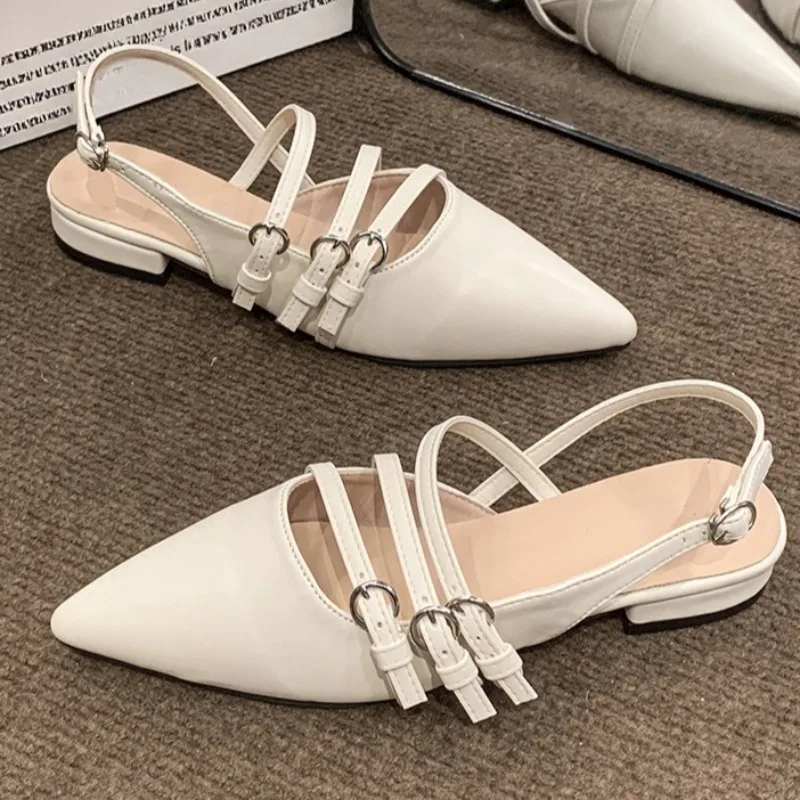 Summer New Wear Wrapped Back Air Cool Slippers Temperament Pointed Toe Shallow Mouth Metal Button Heel Shoes
Summer New Wear Wrapped Back Air Cool Slippers Temperament Pointed Toe Shallow Mouth Metal Button Heel Shoes