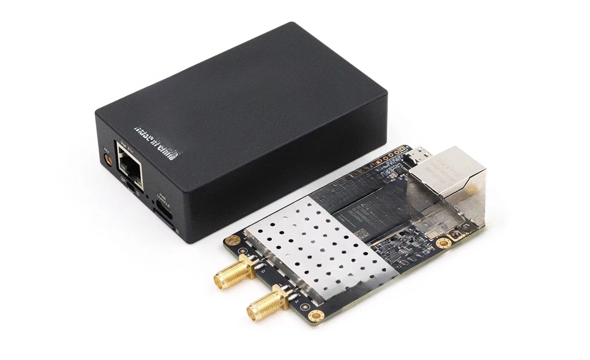 E200 Software Radio ADI Pluto SDR AD9363
E200 Software Radio ADI Pluto SDR AD9363