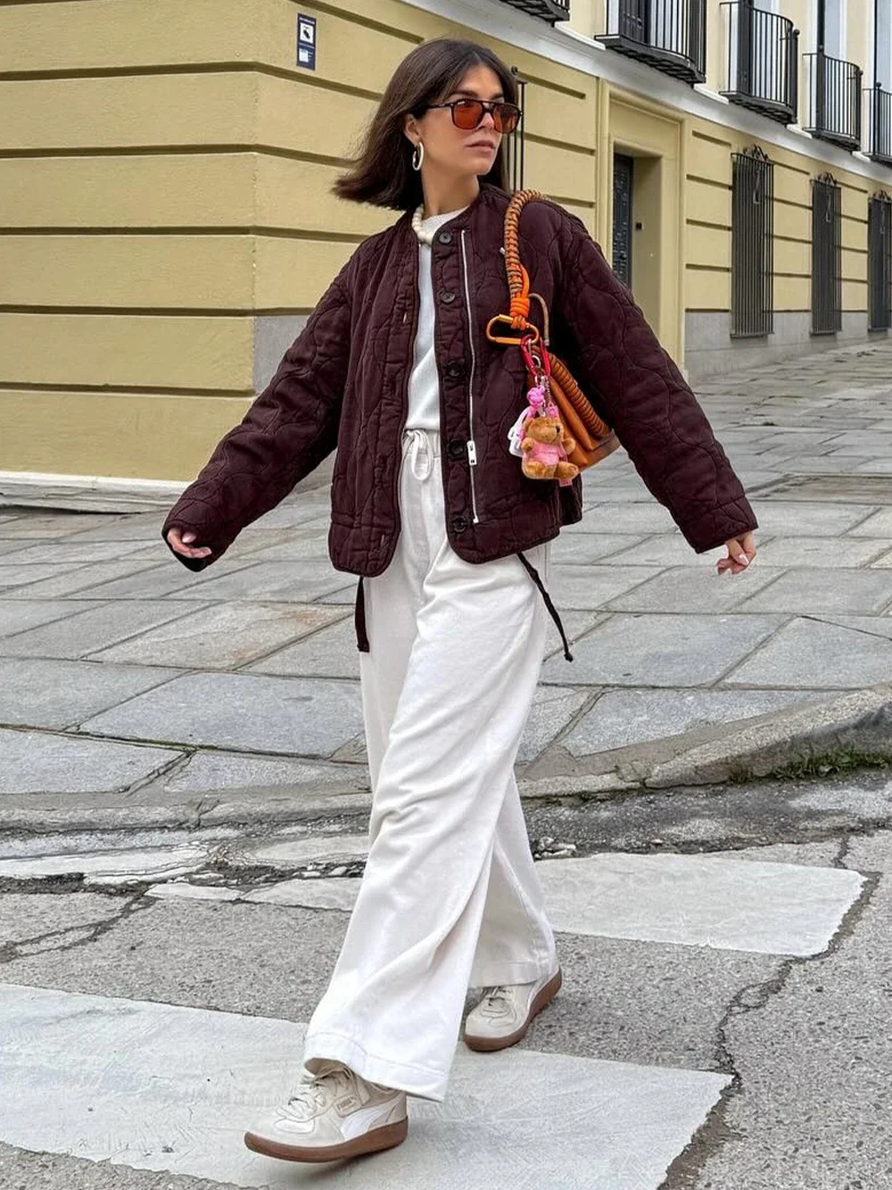 LISM 2025 Women's Vintage Stylish Padded Jacket Perkins Collar Long Sleeve Zipped Jacket with Adjustable Drawstring
LISM 2025 Women's Vintage Stylish Padded Jacket Perkins Collar Long Sleeve Zipped Jacket with Adjustable Drawstring