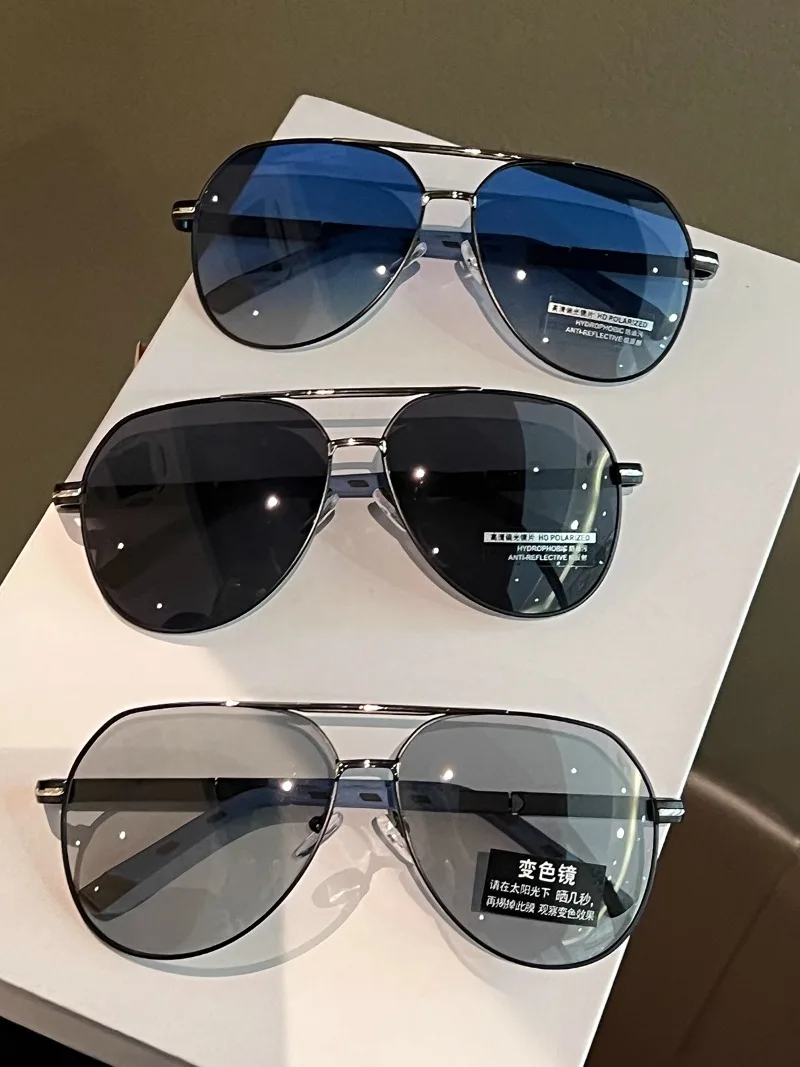 Anti-ultraviolet strong light sunglasses for men driving high definition polarized sunglasses outdoor sun protection
Anti-ultraviolet strong light sunglasses for men driving high definition polarized sunglasses outdoor sun protection
