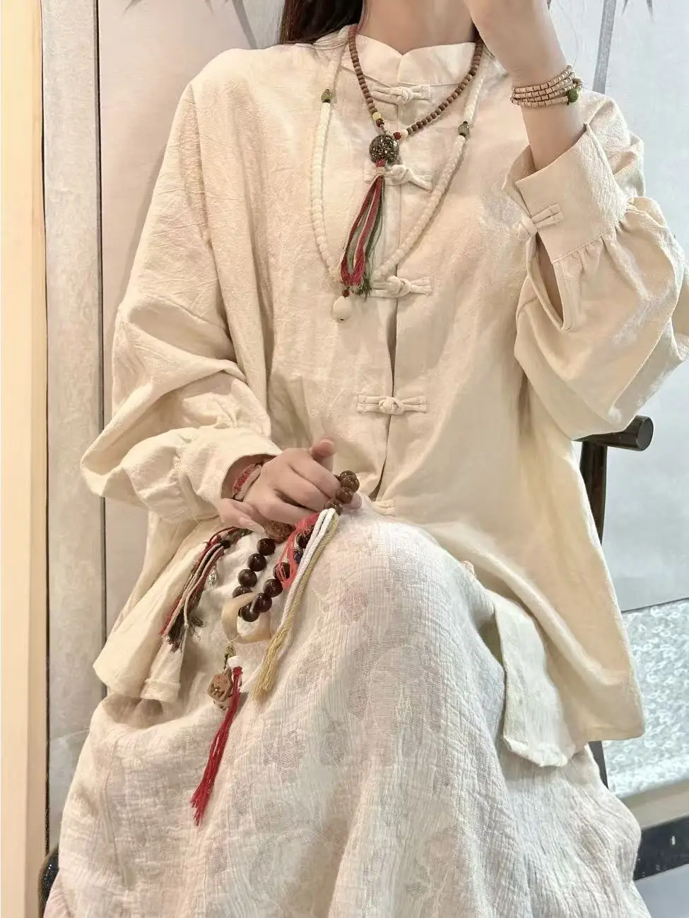 New Chinese Style Tops Women's Traditional Chinese Hanfu Button Blouse Vintage Tea Incense House Outfits Daily Wear Shirt Female
New Chinese Style Tops Women's Traditional Chinese Hanfu Button Blouse Vintage Tea Incense House Outfits Daily Wear Shirt Female