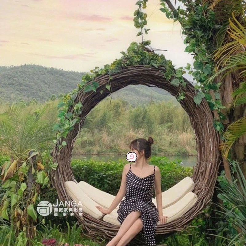 Internet celebrity bird's nest hanging basket outdoor swing creative rattan circular bed water drop scenic Douyin B & B cradle
Internet celebrity bird's nest hanging basket outdoor swing creative rattan circular bed water drop scenic Douyin B & B cradle