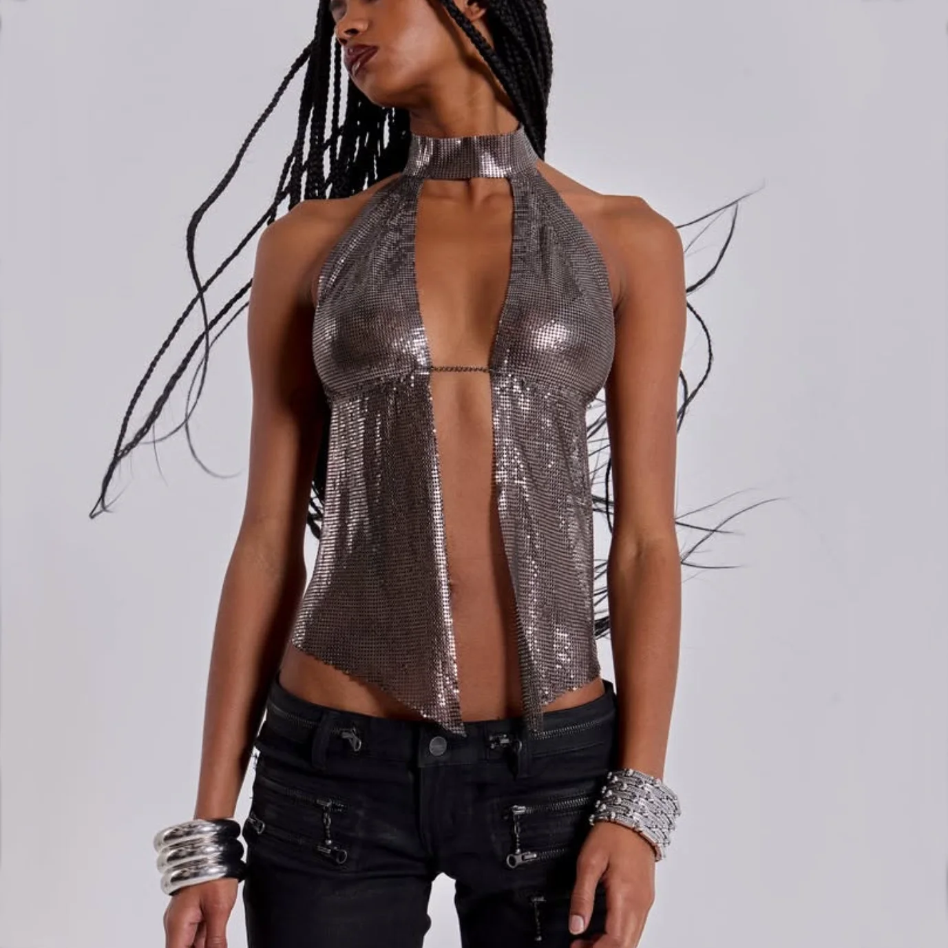 Silver Sequin Chain Mail Halter Top Sexy Backless Crop Top Clubwear Rave Festival Party Outfit Women Fashion Shiny Tank Top
Silver Sequin Chain Mail Halter Top Sexy Backless Crop Top Clubwear Rave Festival Party Outfit Women Fashion Shiny Tank Top