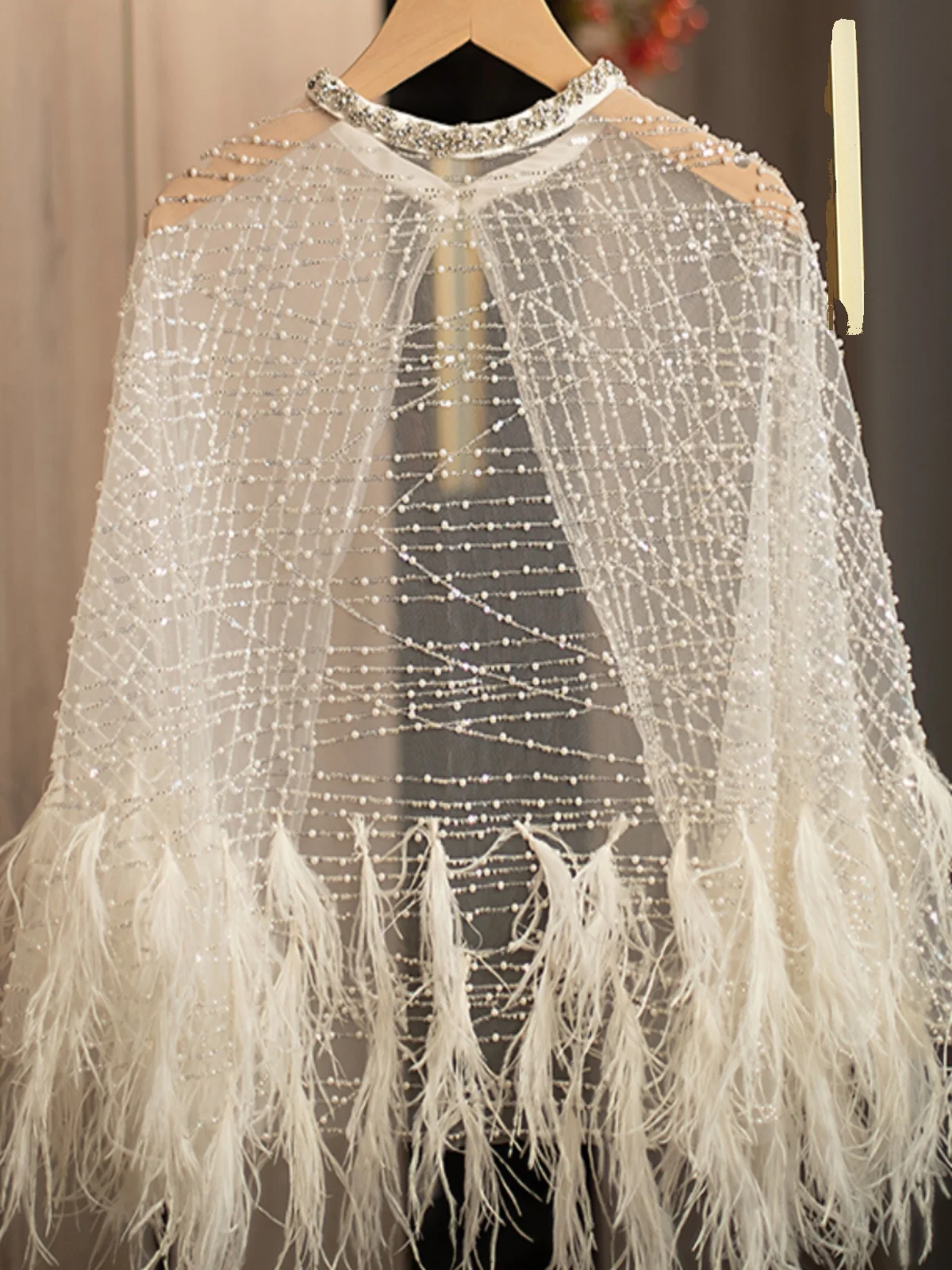 Ele round Ne Feather Lace awl Women's Faionable Versatile Retro Sle Coat Drapey Outerwear Petalbride Polyester
Ele round Ne Feather Lace awl Women's Faionable Versatile Retro Sle Coat Drapey Outerwear Petalbride Polyester