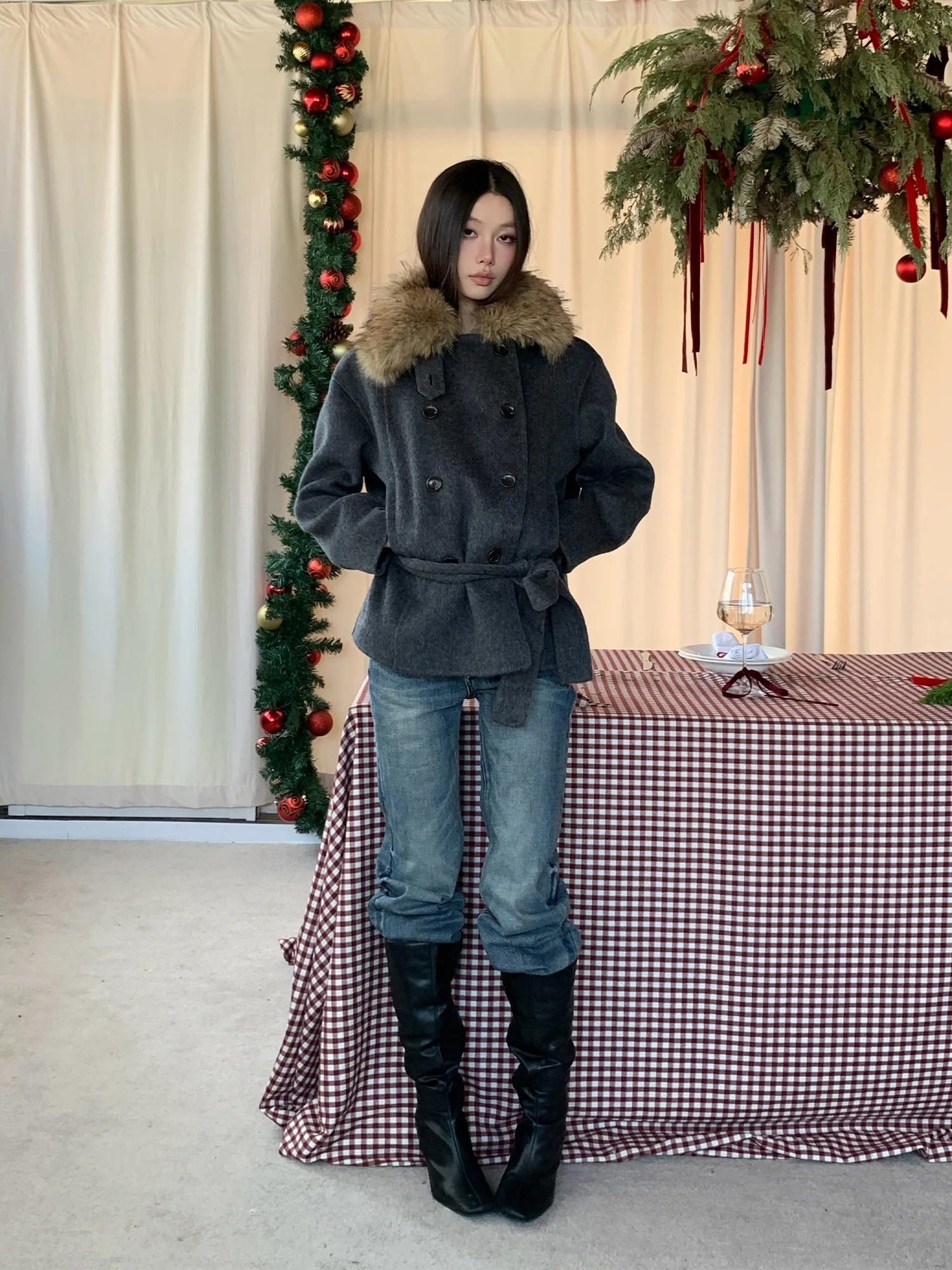 Женское пальто MOXI из шерстяной смеси, зимнее, модное, шерстяной костюмный жакет прямого кроя, с длинными рукавами, двубортное
Женское пальто MOXI из шерстяной смеси, зимнее, модное, шерстяной костюмный жакет прямого кроя, с длинными рукавами, двубортное