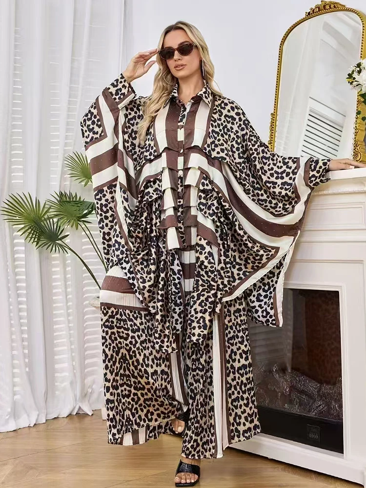 2025 spring women's retro geometric print multi-level draping loose irregular shirt two-piece set + wide-leg pants fashion set
2025 spring women's retro geometric print multi-level draping loose irregular shirt two-piece set + wide-leg pants fashion set