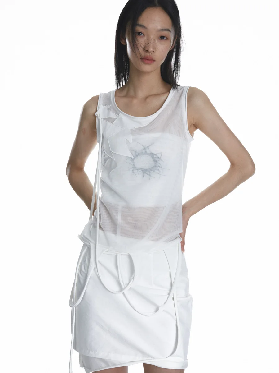 Женский летний жилет из полиэстера и спандекса с двойным слоем, асимметричным кроем и веревочным декором, стильный и удобный.
Женский летний жилет из полиэстера и спандекса с двойным слоем, асимметричным кроем и веревочным декором, стильный и удобный.