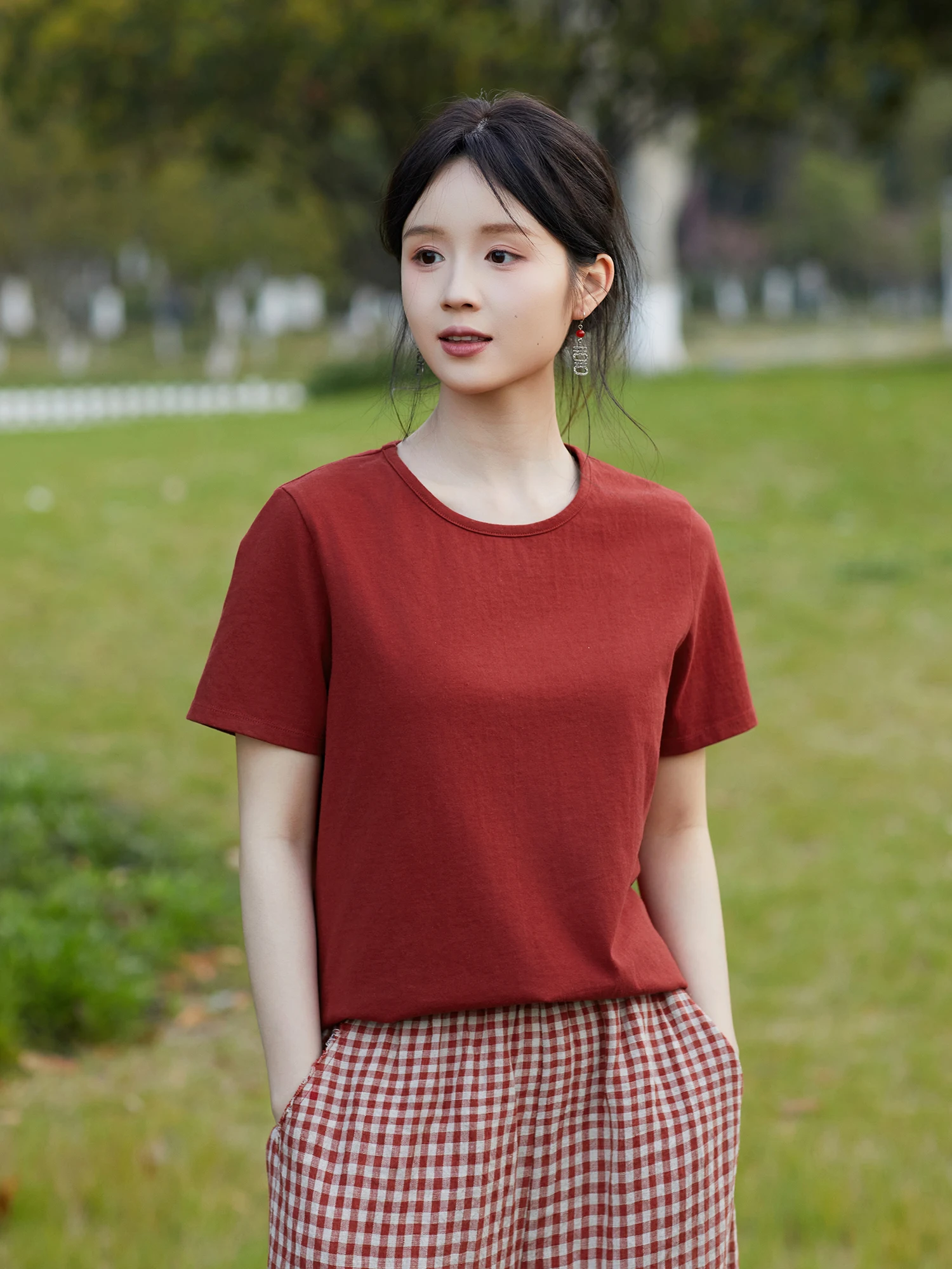 Pure Cotton round Neck Short Sleeve T-Shirt Women's 100 Cotton Spring Summer Fashion Artistic Style Loose Fit Breathable
Pure Cotton round Neck Short Sleeve T-Shirt Women's 100 Cotton Spring Summer Fashion Artistic Style Loose Fit Breathable