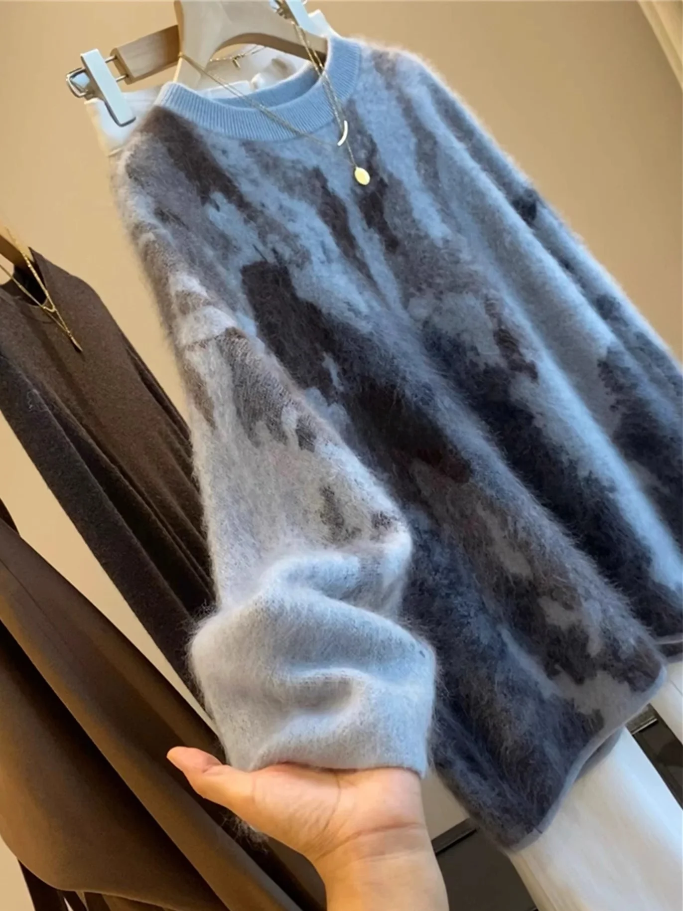 Premium Camere Fce Knit Sweater Women's Thi Warm Autumn Winter New Sle Overhead Floral Embroidery Long Sve Top
Premium Camere Fce Knit Sweater Women's Thi Warm Autumn Winter New Sle Overhead Floral Embroidery Long Sve Top