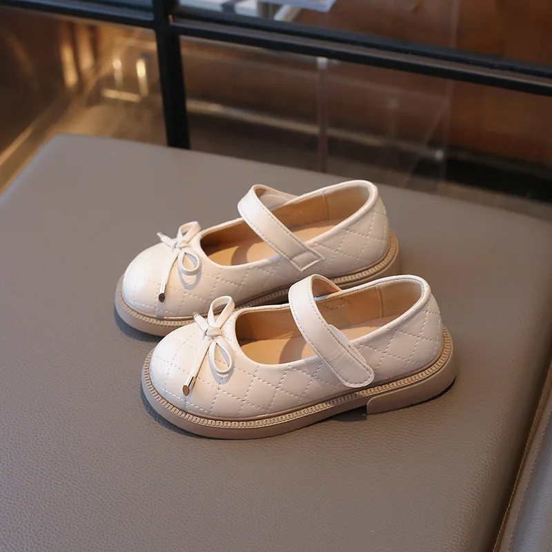 Детские кожаные туфли, новинка 2026, повседневные модельные туфли для маленьких девочек, модные детские вечерние туфли Мэри Джейн с декором в виде банта
Детские кожаные туфли, новинка 2026, повседневные модельные туфли для маленьких девочек, модные детские вечерние туфли Мэри Джейн с декором в виде банта