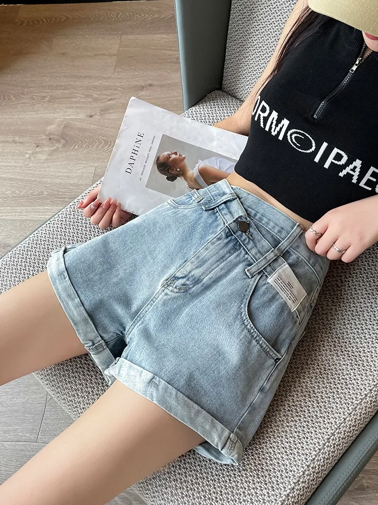 High Waist Slimming A-Line Wide Leg Short Jeans Women's Summer Thin New Style Bell Bottoms High Waist Denim Shorts Hot Pants
High Waist Slimming A-Line Wide Leg Short Jeans Women's Summer Thin New Style Bell Bottoms High Waist Denim Shorts Hot Pants